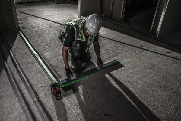 M12™ _3PL-401C 360° _prasino_leizer_3on_epipedon_skalosies_kronos8