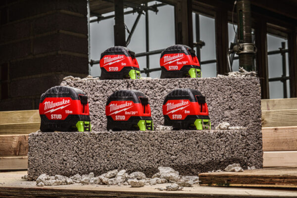 4932498765_metro_stud_8m_3