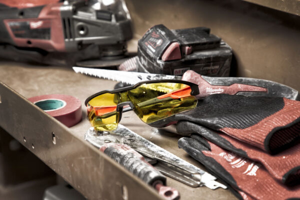 4932478927-gyalia-asfaleias-vareos-typou-kitrina_3